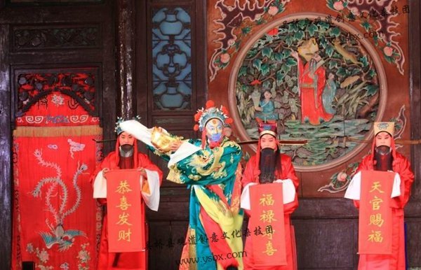 老北京庙会的五显财神+吴桥县观道创意文化杂技团